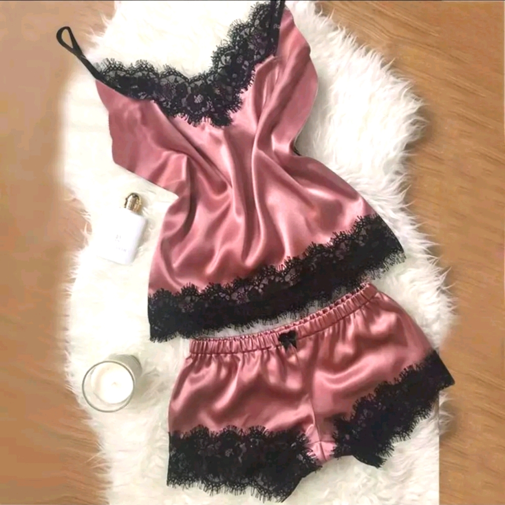 Silk Lace Lingerie Sleeveless Nightwear Set